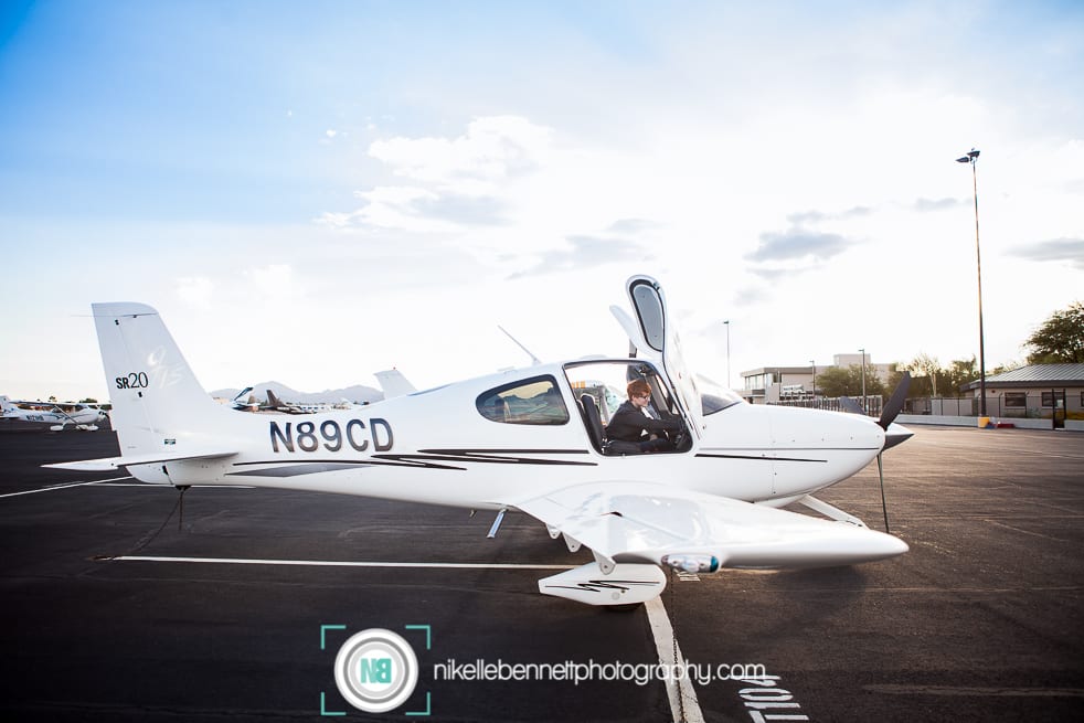 senior pictures are arizona airport